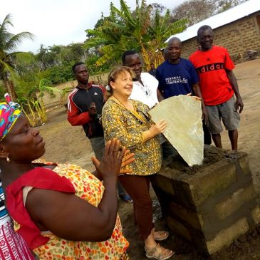 Première Pierre pour le jardin d&rsquo;enfants au village de Kodzé | Projet : Apprendre pour créer demain… |